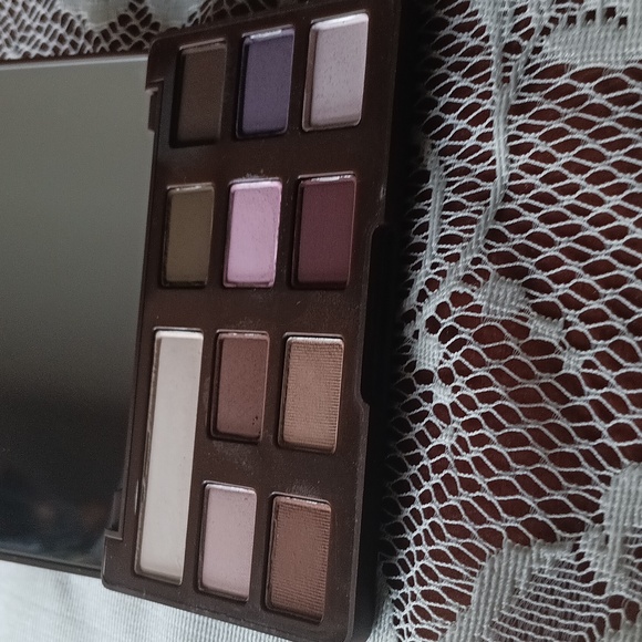 TOO FACED- CHOCOLATE CHIP - EYE SHADOW PALETTE! COUNTRIES WHERE SOLD: FRANCE - Picture 4 of 5